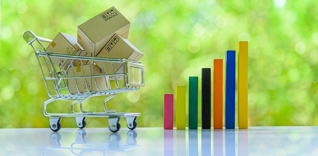 advantages of shifting business online, lower operating cost